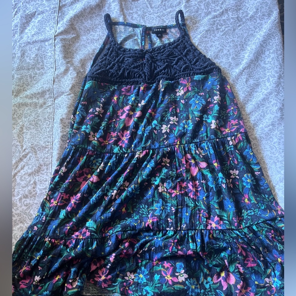 Blue flower tank with cording at top